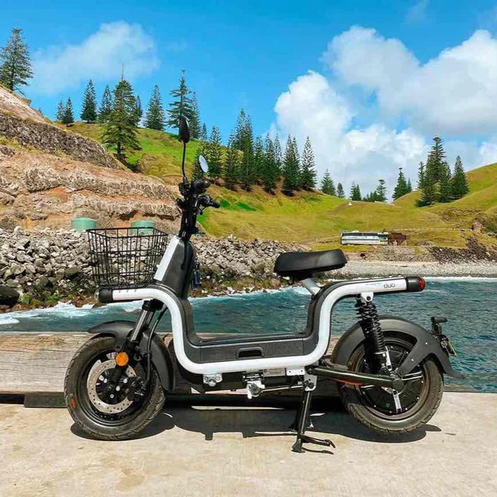 Benzina Zero Duo Electric Moped - Image 5
