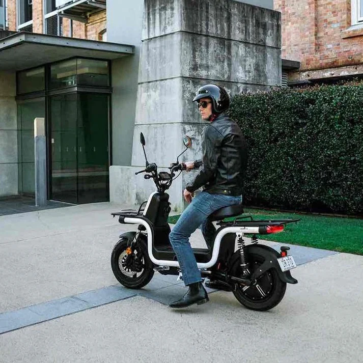 Benzina Zero Duo Electric Moped - Image 7