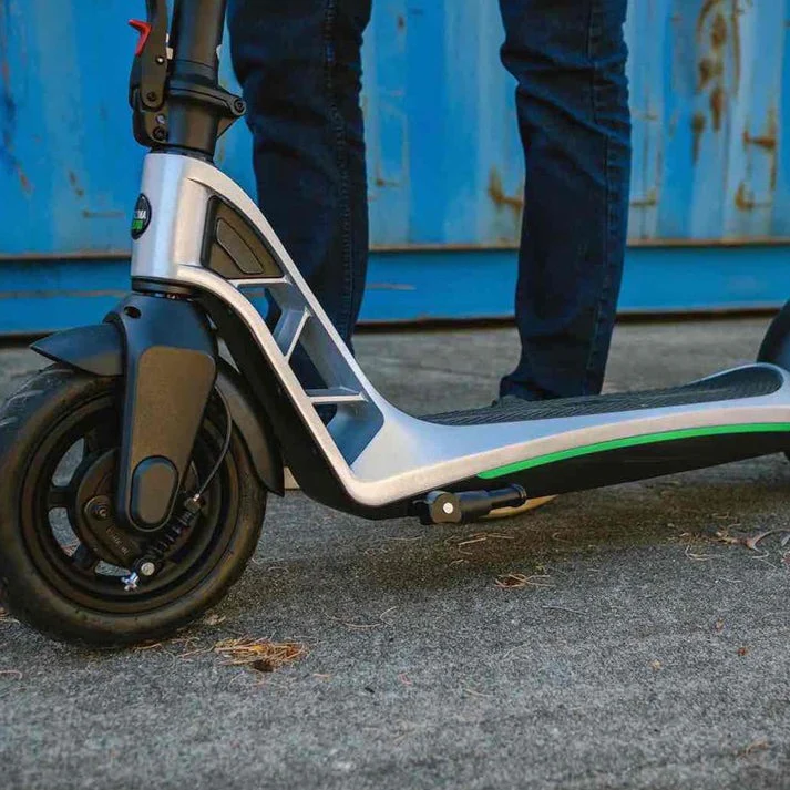 Benzina Zero V-10 Electric Scooter - Image 3