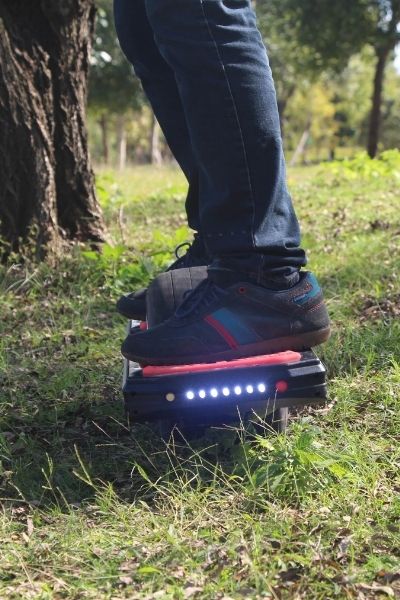 Moov8 Trotter MAGWheel Self Balancing Electric Hoverboard - Image 3