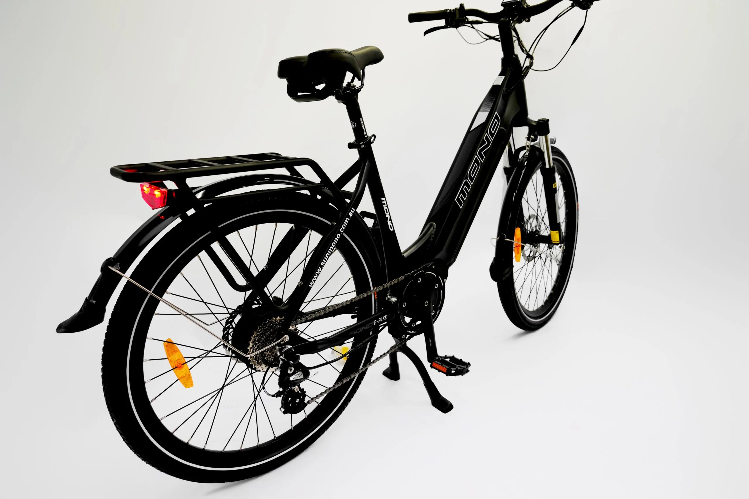 Sunmono E-Mono PEGASUS 48V - NEW ARRIVAL - 26" Step-Through - Image 3