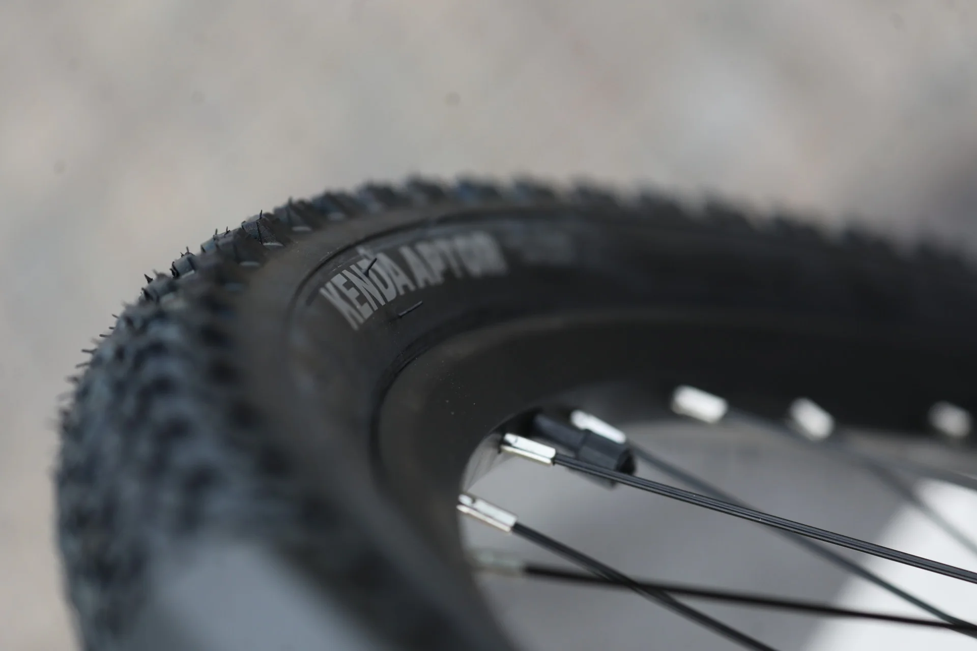 Sunmono E-Mono TROY EQP - 27.5" 48V Hard Tail EMTB - Image 4