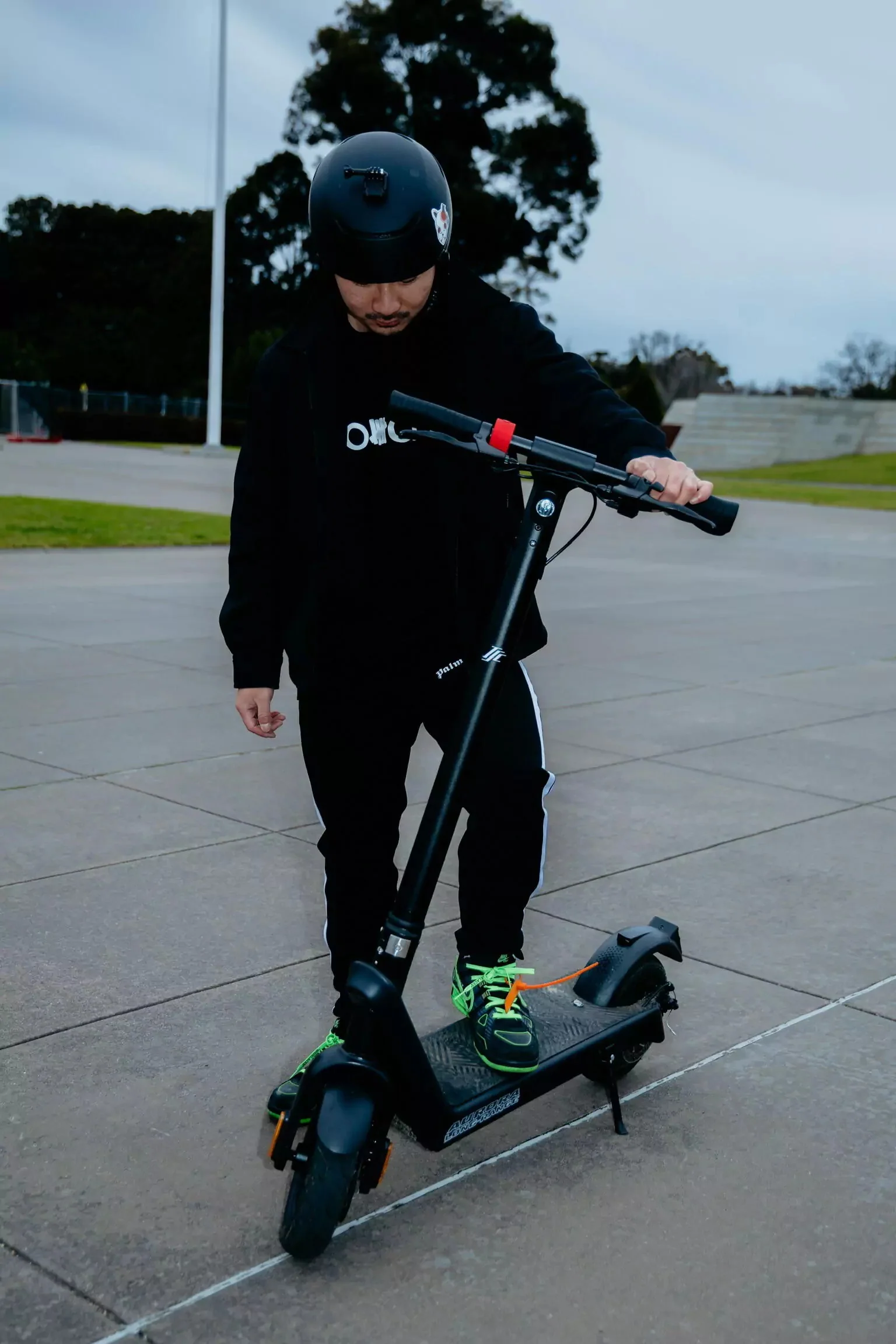 The Simple Commute Aurora Electric Scooter RWD - Image 10