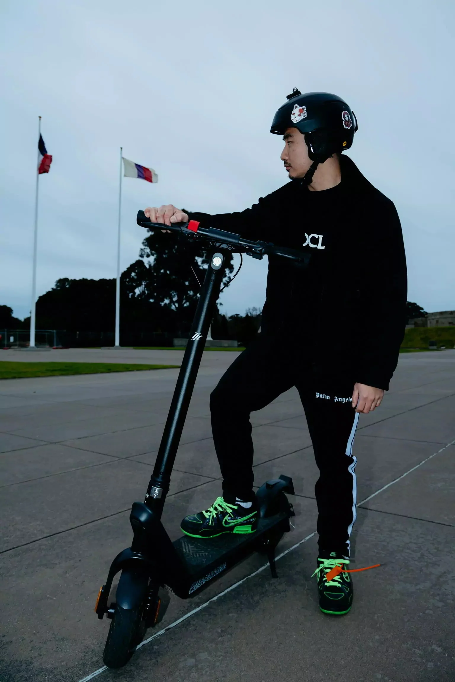 The Simple Commute Aurora Electric Scooter RWD - Image 11